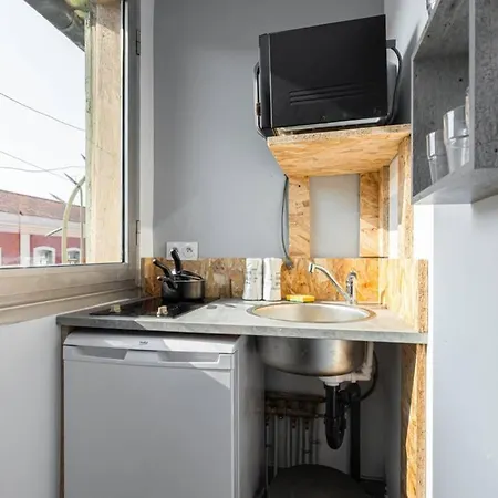 Apartment Studio Avec Balcon Proche Vieux - Tram A 10m *