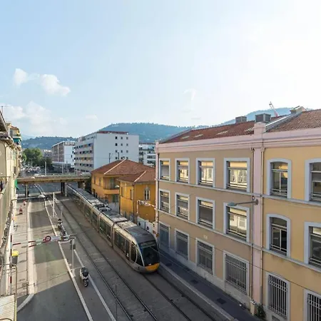 Apartment Studio Avec Balcon Proche Vieux - Tram A 10m
